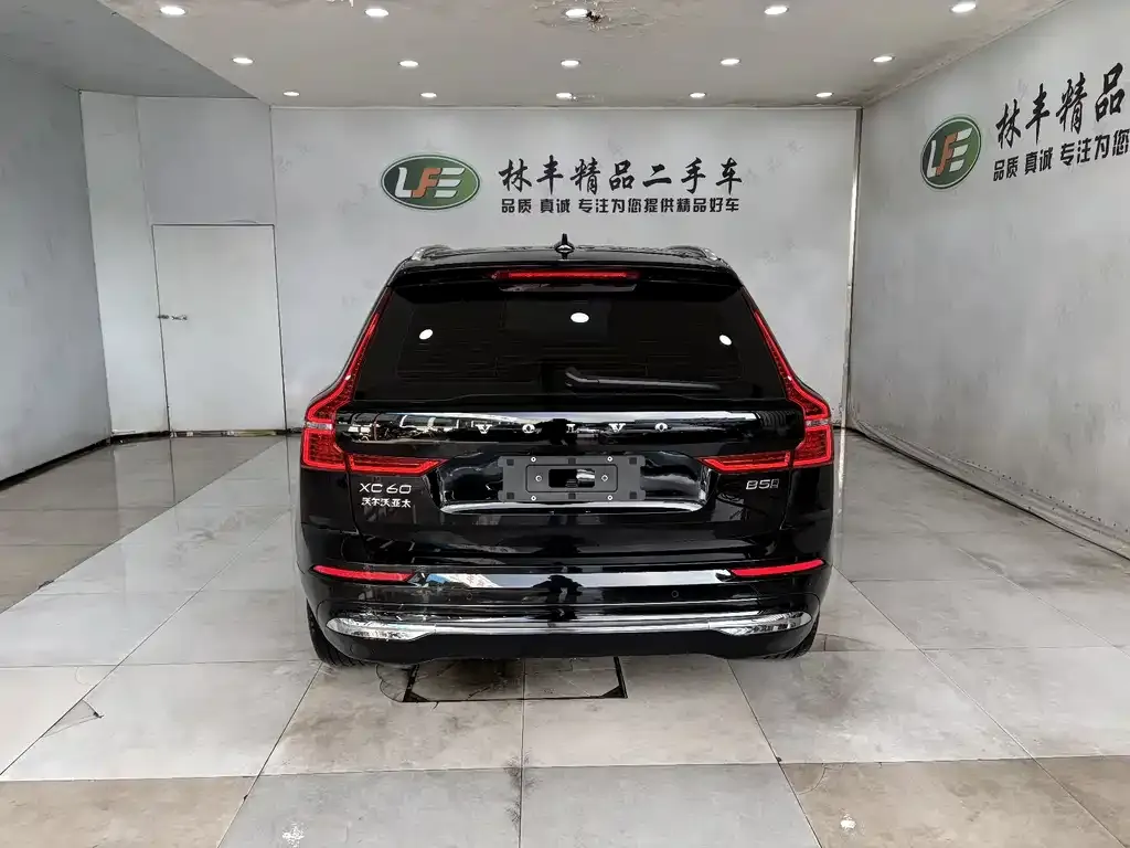 Volvo XC60 2025 из CN, фото 7