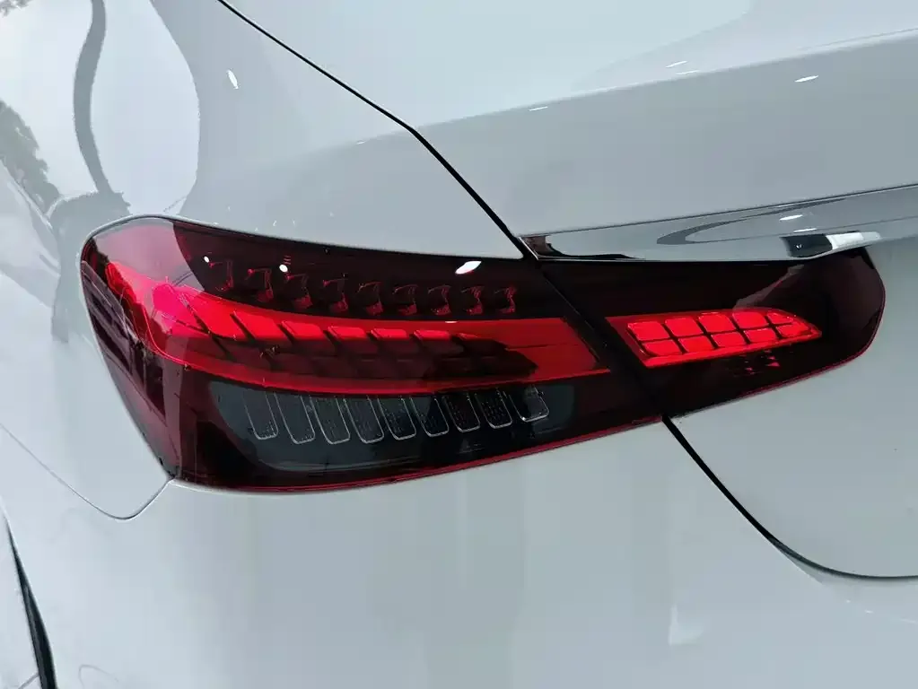 Mercedes-Benz E-Class 2022 из CN, фото 10