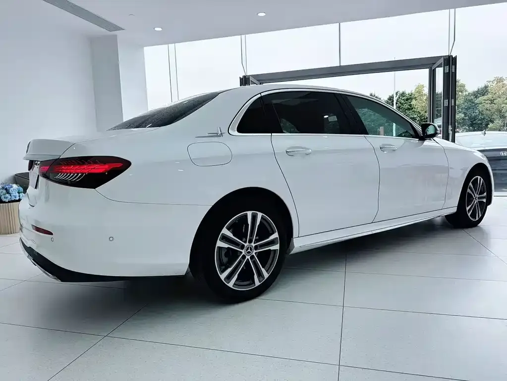 Mercedes-Benz E-Class 2022 из CN, фото 9