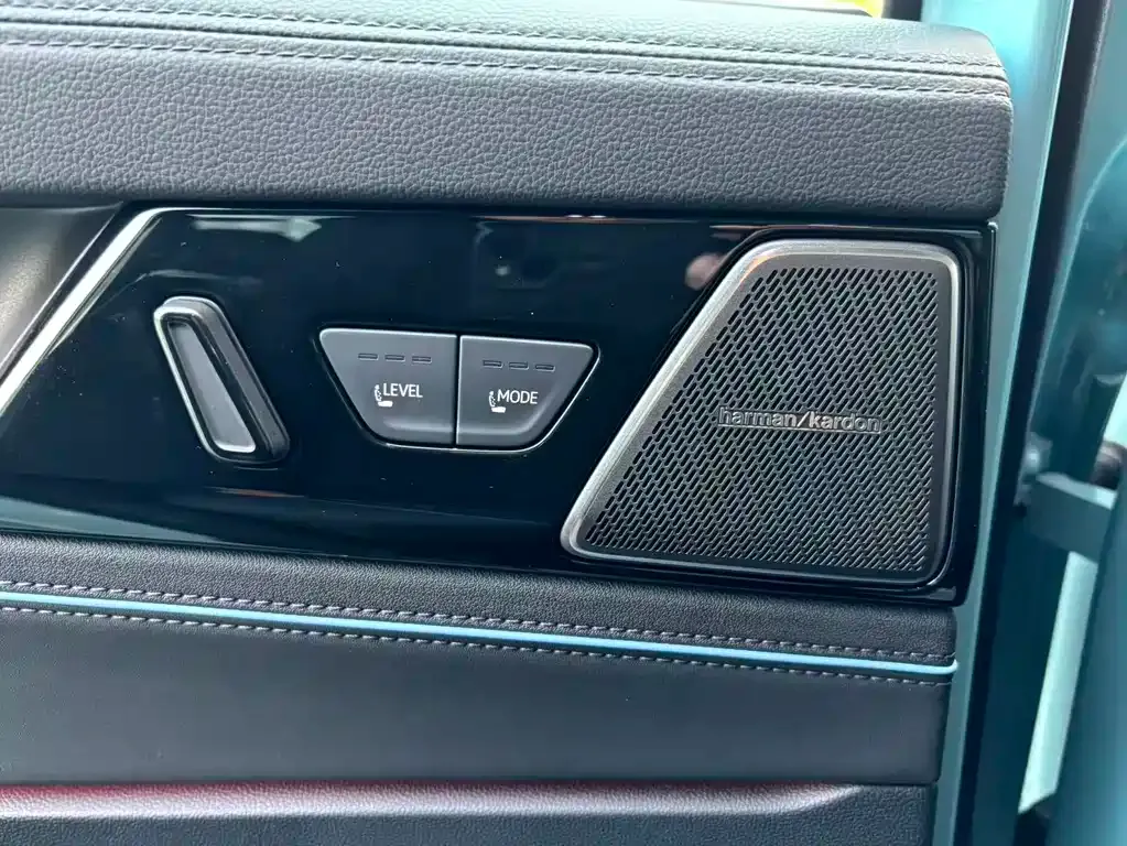 Volkswagen Passat 2024 из CN, фото 10