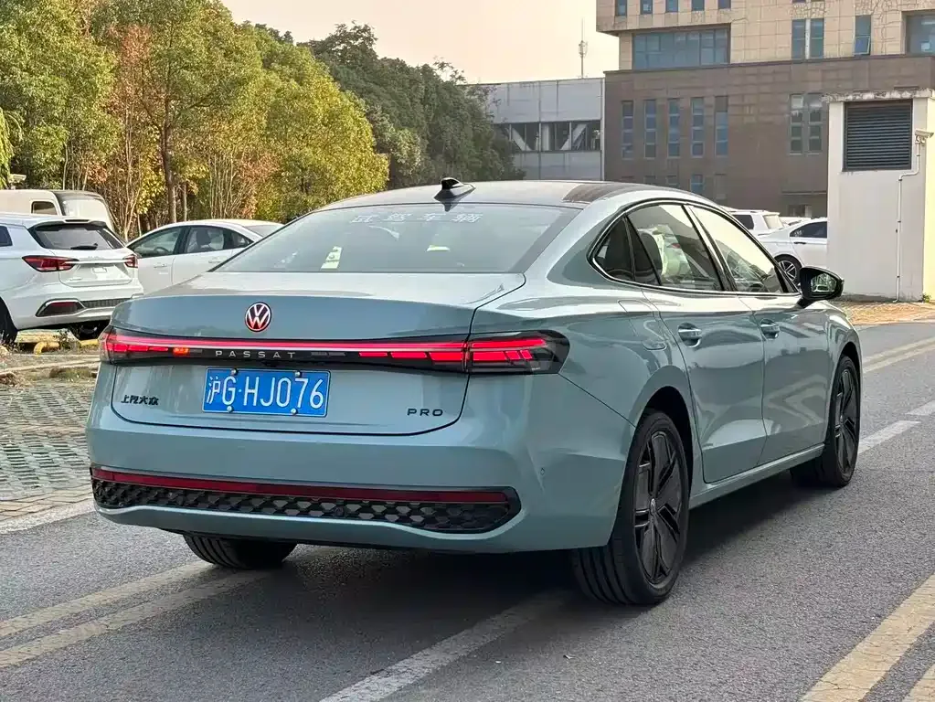 Volkswagen Passat 2024 из CN, фото 5
