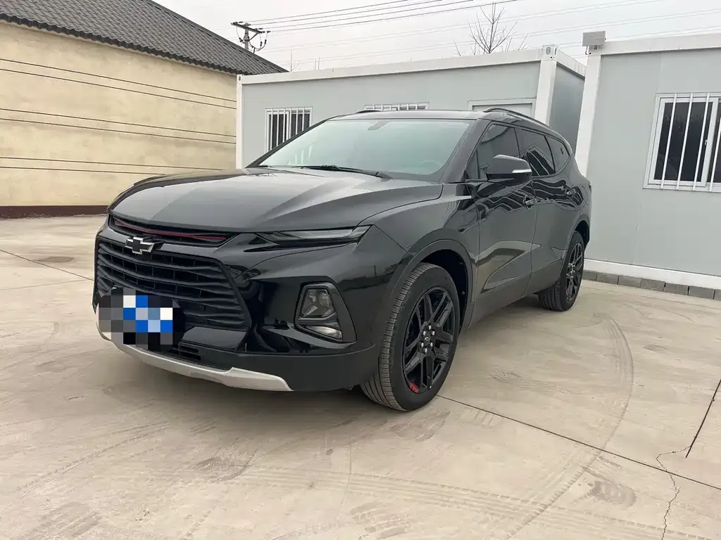 Chevrolet Blazer 2023 из CN, фото 1