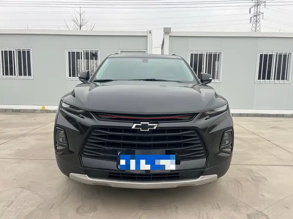 Chevrolet Blazer 2023 из CN, фото 2