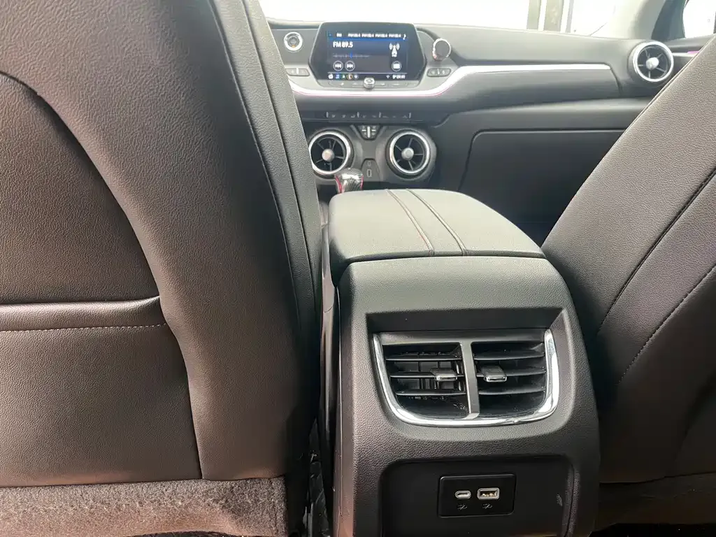 Chevrolet Blazer 2023 из CN, фото 9