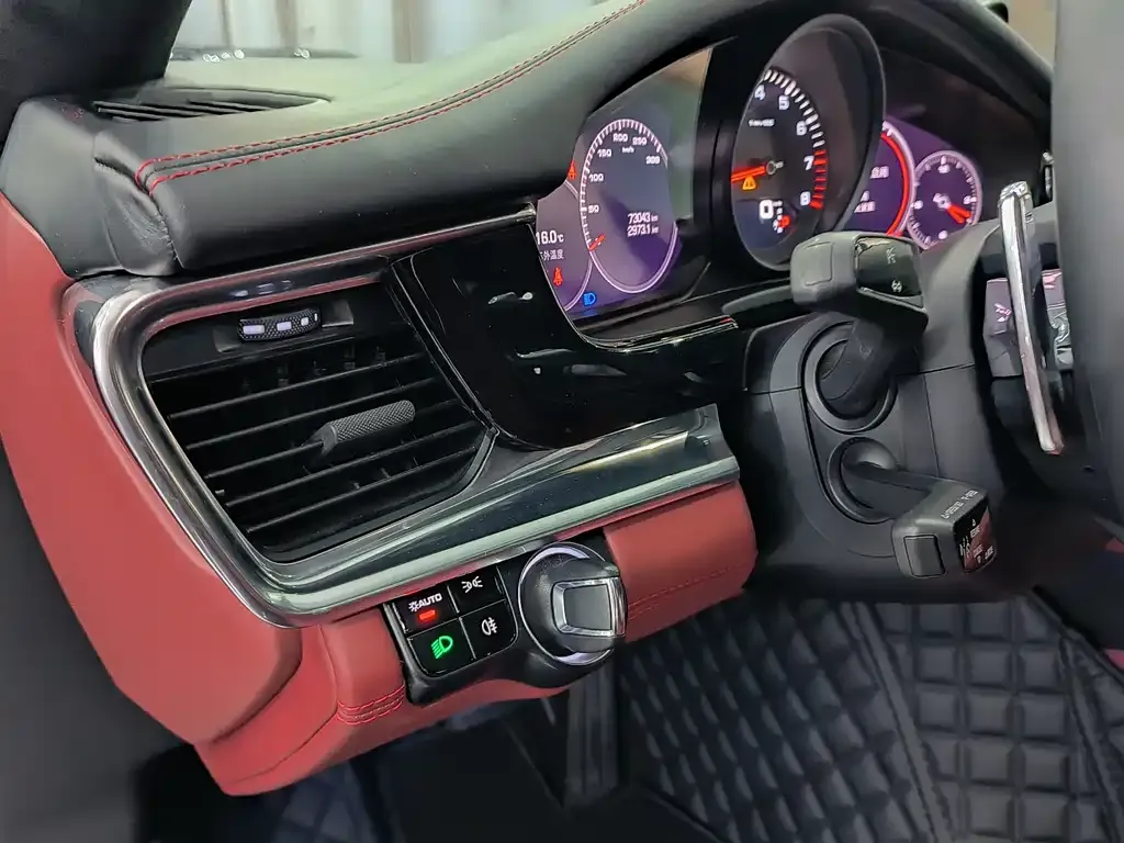 Porsche Panamera 2021 из CN, фото 10