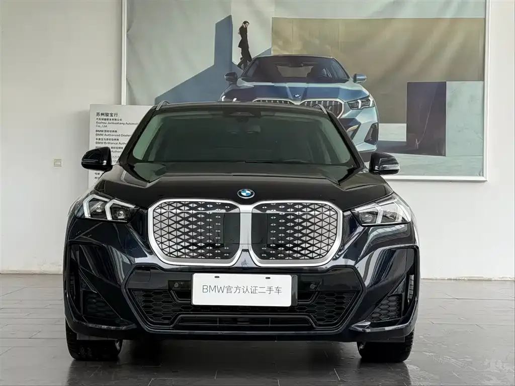 BMW iX1 2024 из CN, фото 2