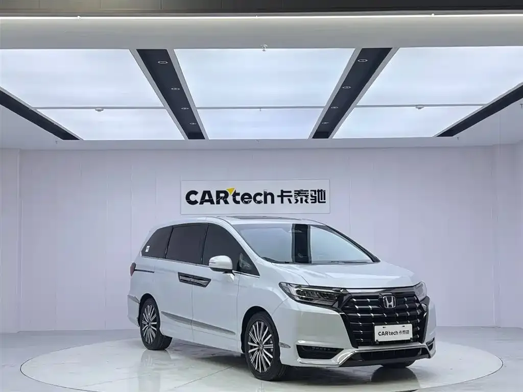Honda Elysion 2025 из CN, фото 7