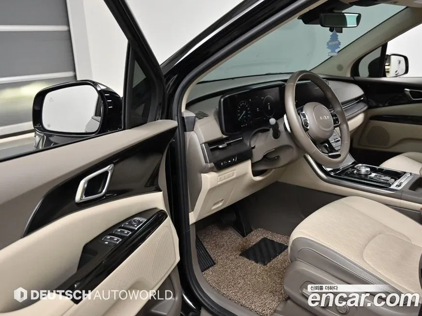 Kia Carnival — фото 10