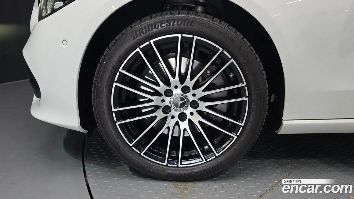 Mercedes-Benz C-Class 2023 из KR, фото 5