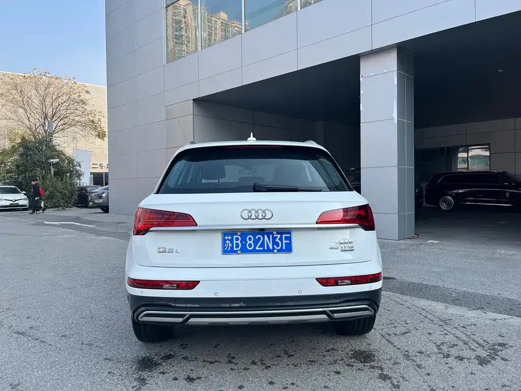Audi Q5L 2023 из CN, фото 6
