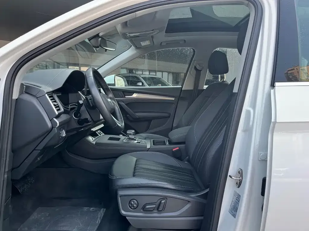 Audi Q5L 2023 из CN, фото 7