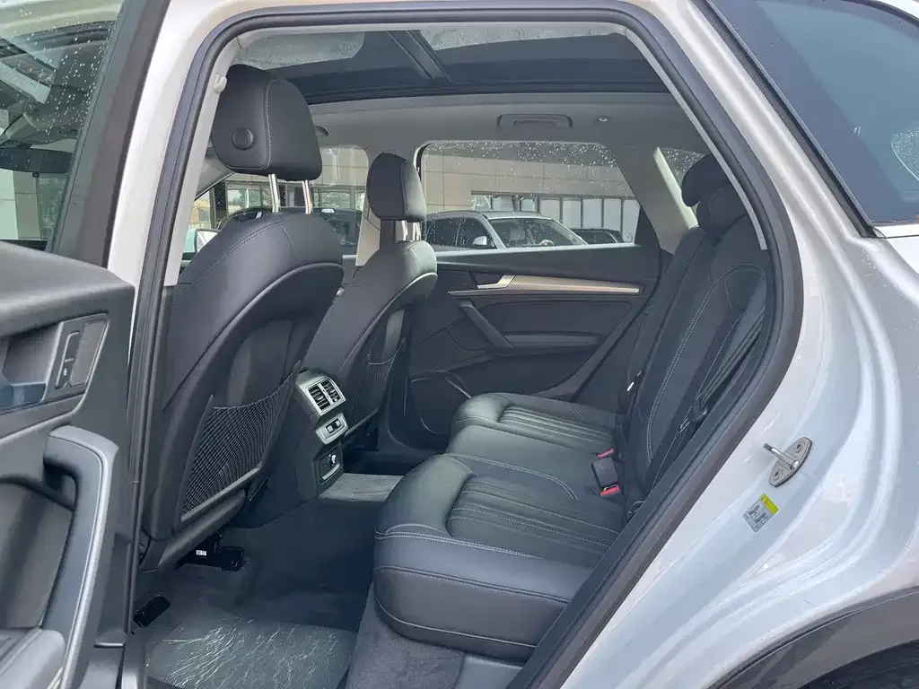 Audi Q5L 2023 из CN, фото 8