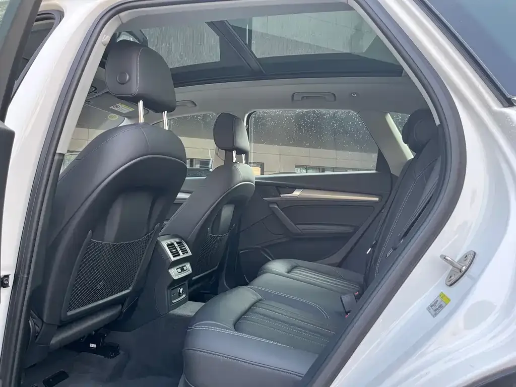 Audi Q5L 2023 из CN, фото 9