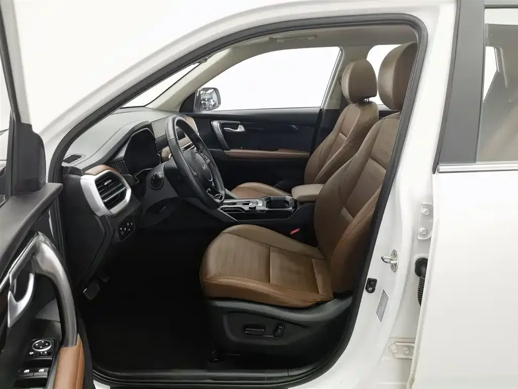 Kia Sportage — фото 10