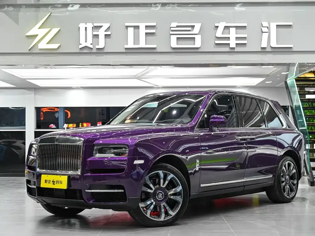 Rolls-Royce Cullinan — фото 1