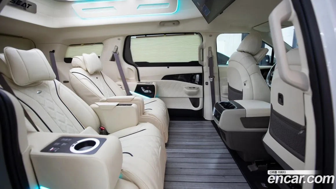 Kia Carnival — фото 10