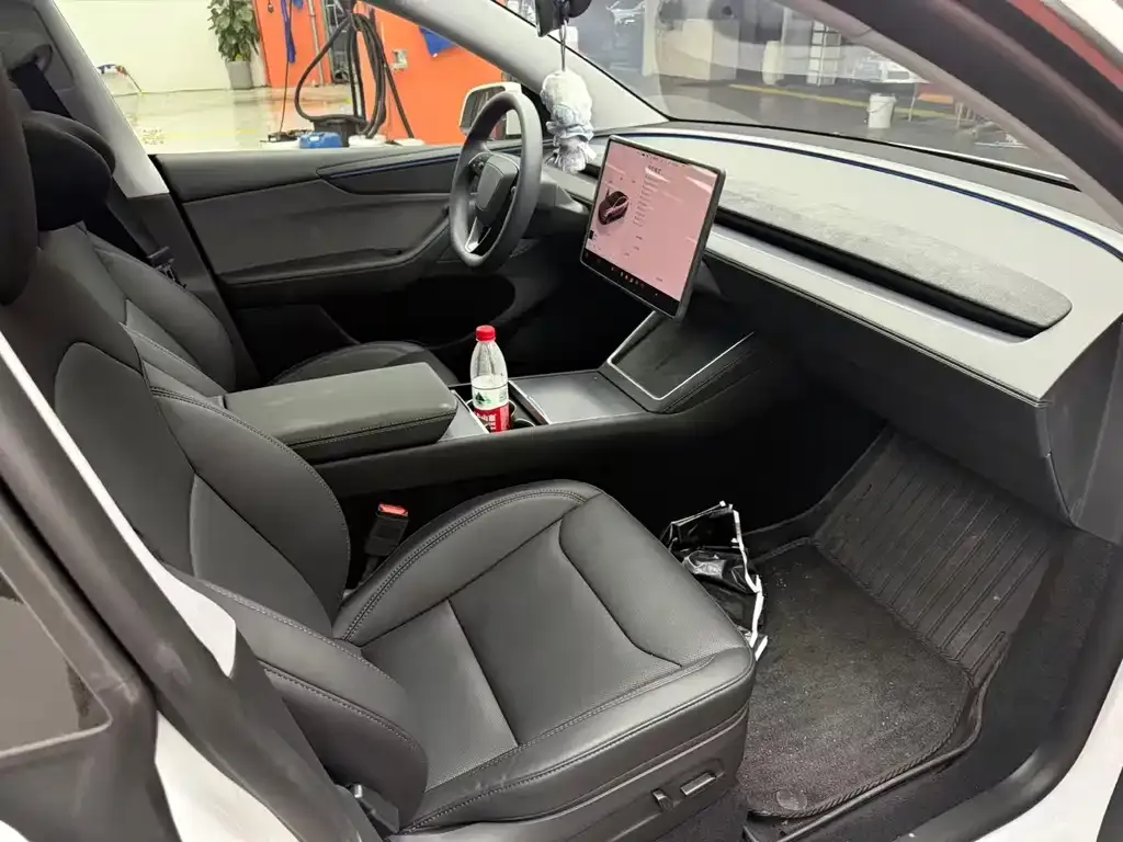 Tesla Model Y 2025 из CN, фото 7
