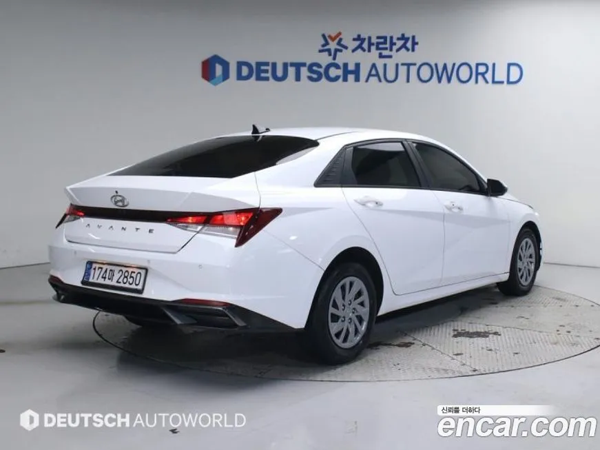 Hyundai AVANTE — фото 2