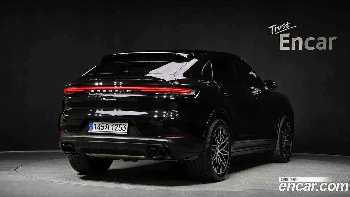 Porsche Cayenne — фото 2