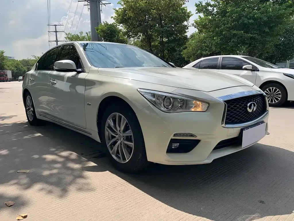 Infiniti Q50L 2022 из CN, фото 3