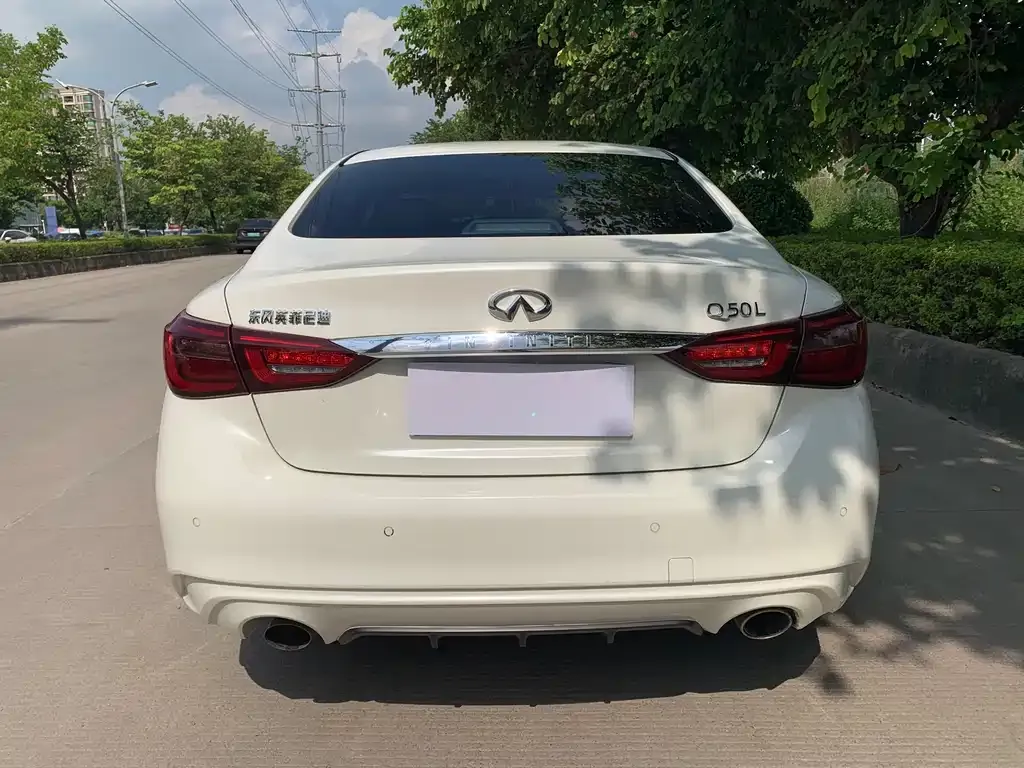 Infiniti Q50L 2022 из CN, фото 5