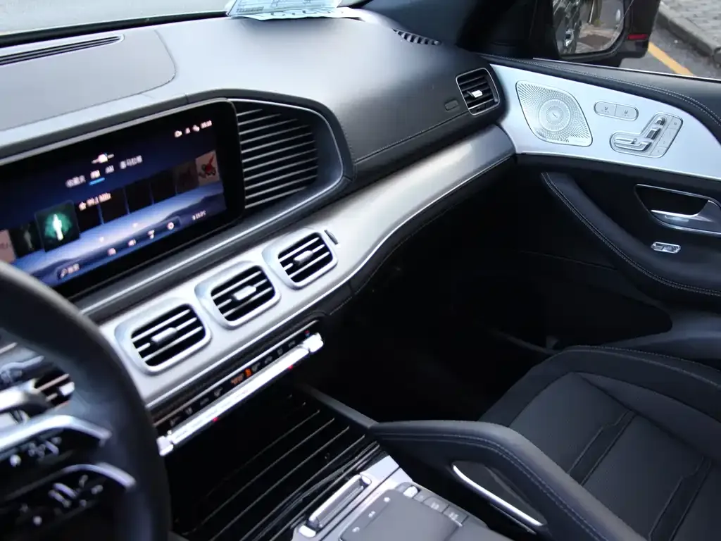 Mercedes-Benz GLE AMG — фото 10