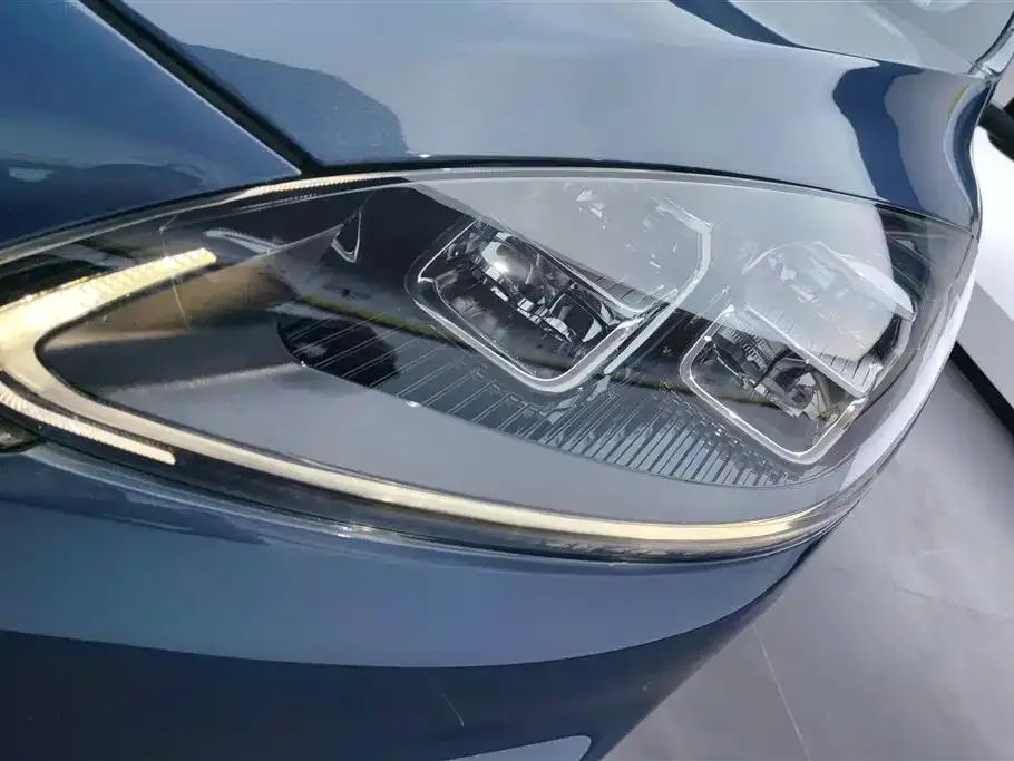 Ford Escape 2022 из CN, фото 5