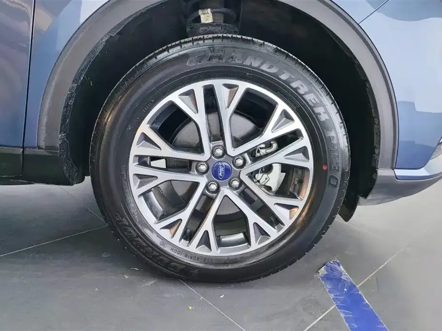 Ford Escape 2022 из CN, фото 6