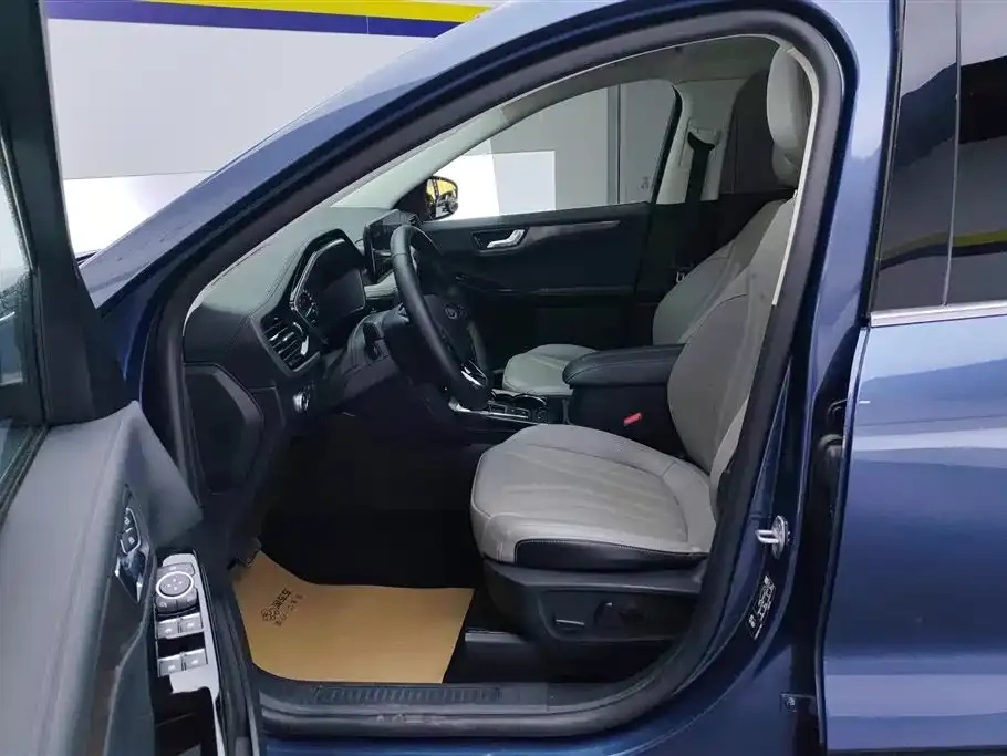 Ford Escape 2022 из CN, фото 9