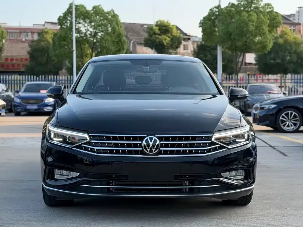 Volkswagen Magotan 2022 из CN, фото 2