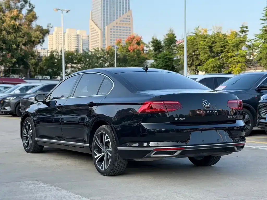 Volkswagen Magotan 2022 из CN, фото 4