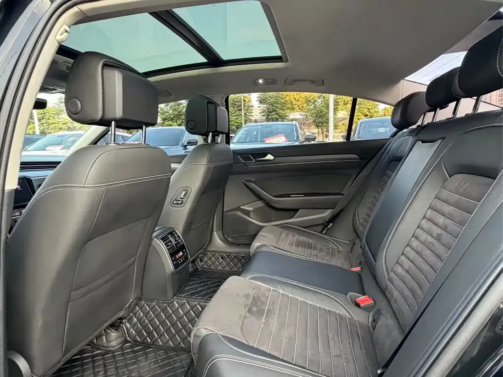 Volkswagen Magotan 2022 из CN, фото 8