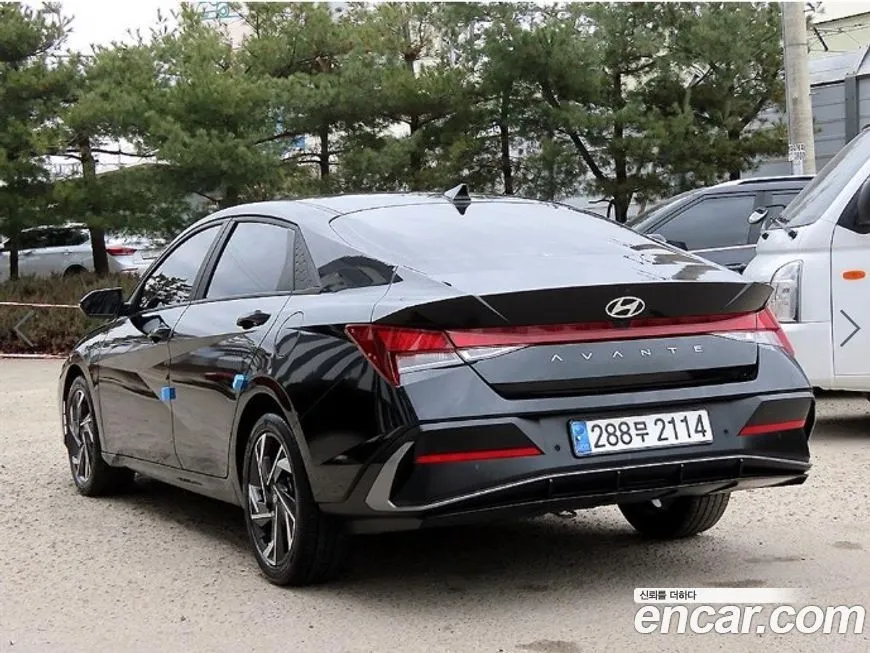 Hyundai AVANTE — фото 3