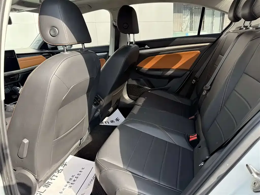 Volkswagen Bora 2024 из CN, фото 7