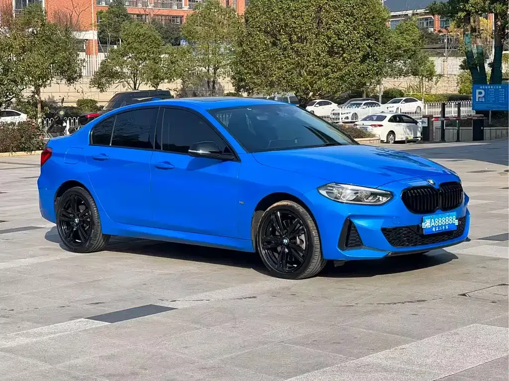 BMW 1 Series 2022 из CN, фото 3