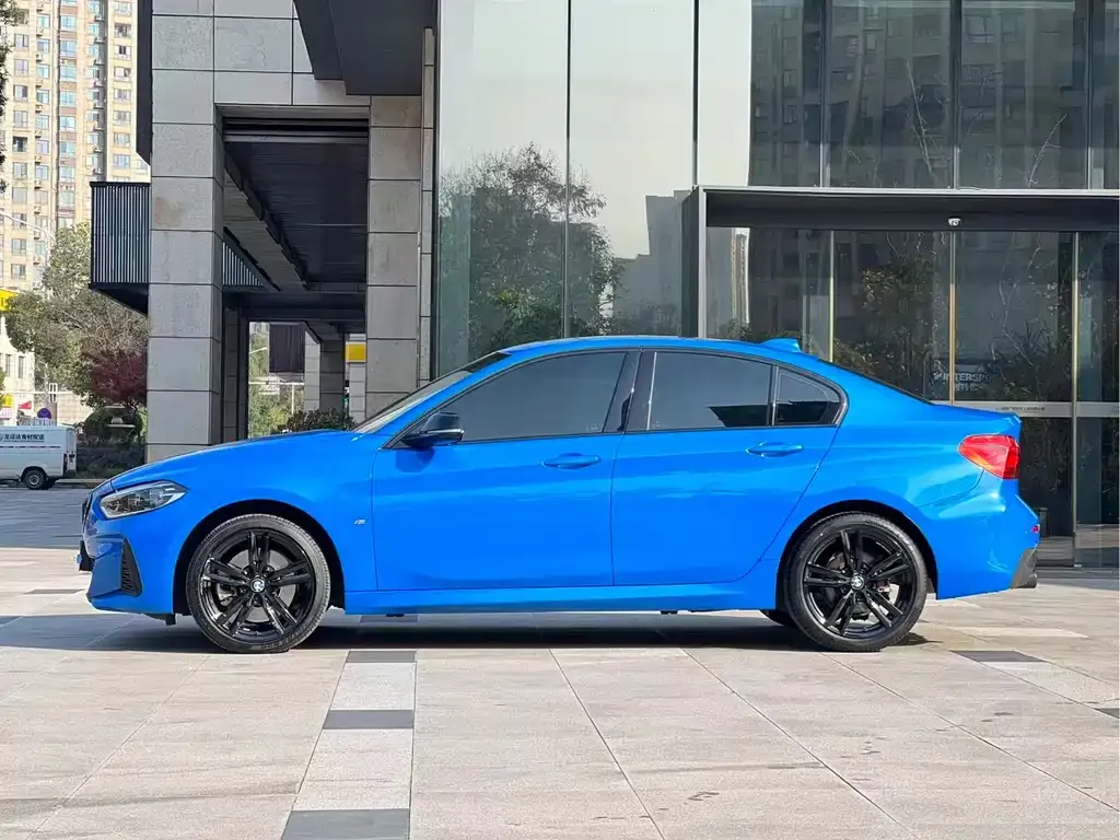 BMW 1 Series 2022 из CN, фото 6