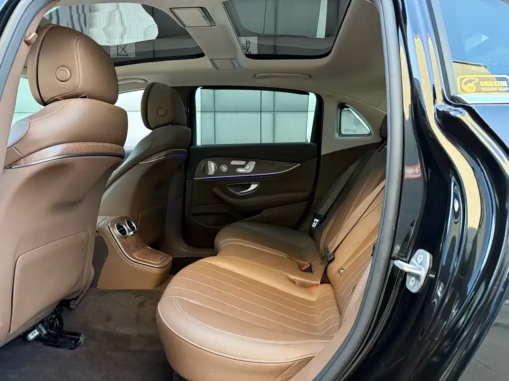 Mercedes-Benz E-Class 2023 из CN, фото 10