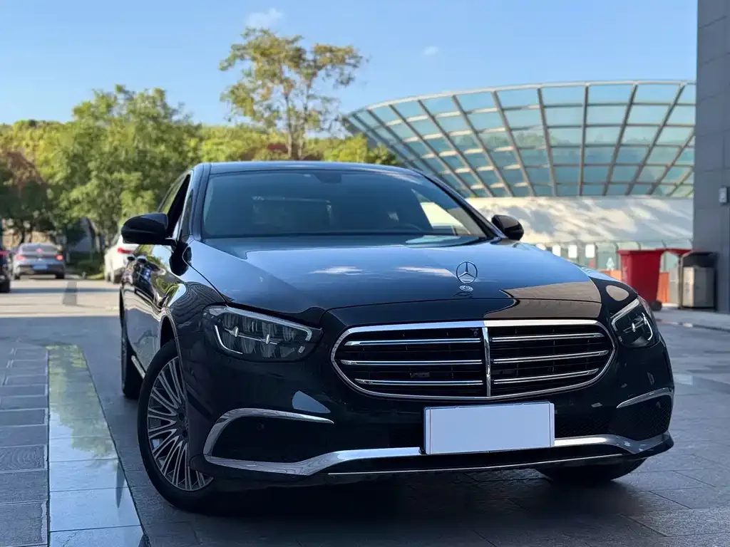 Mercedes-Benz E-Class 2023 из CN, фото 3