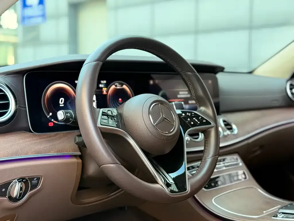 Mercedes-Benz E-Class 2023 из CN, фото 6
