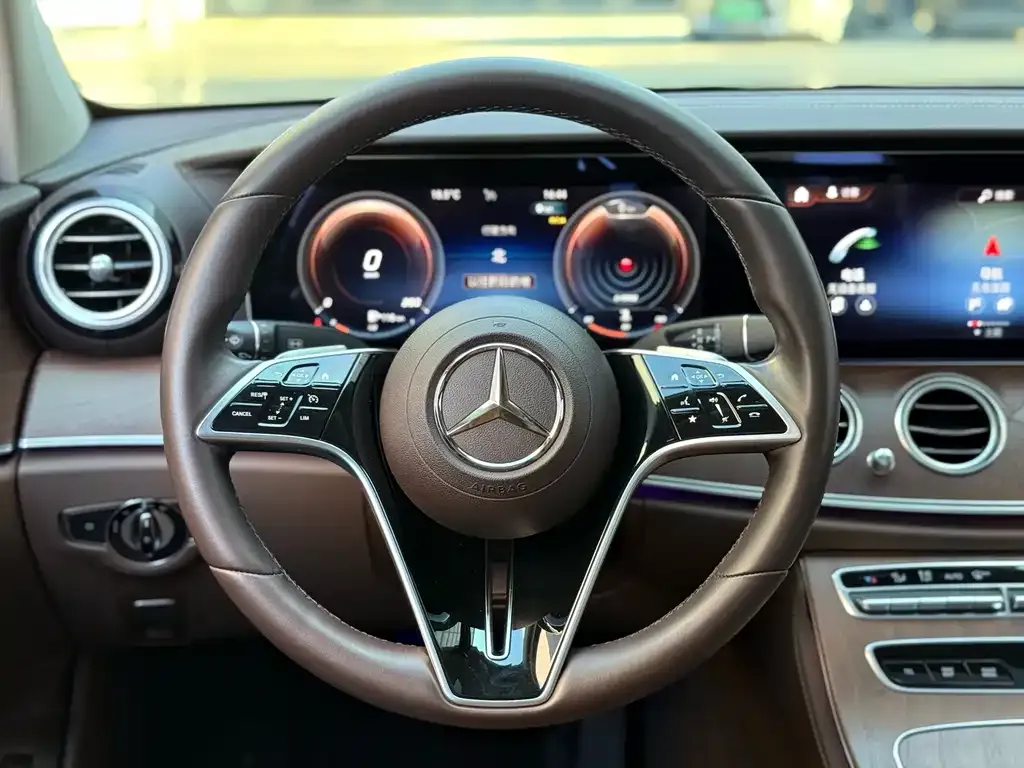 Mercedes-Benz E-Class 2023 из CN, фото 8