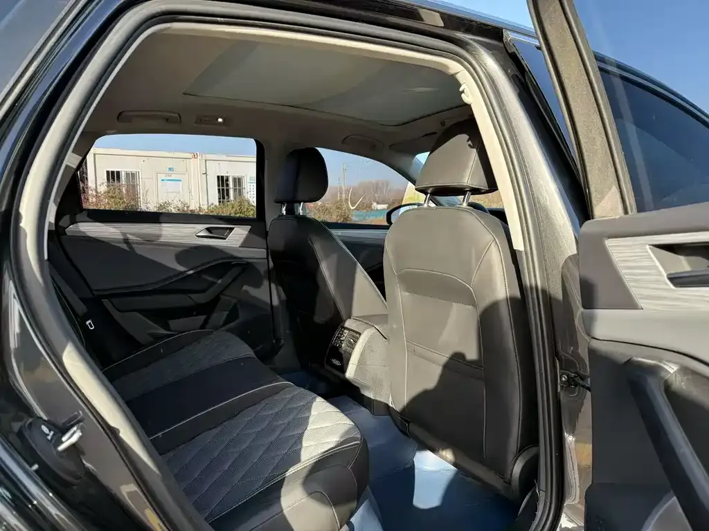 Volkswagen Sagitar 2024 из CN, фото 4