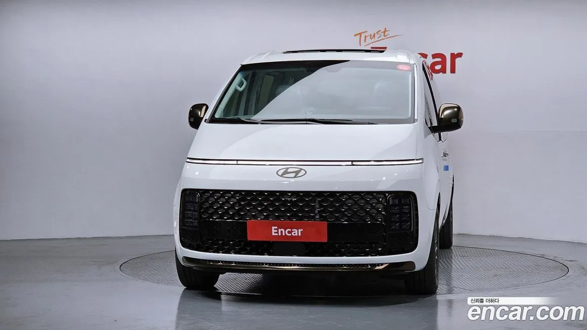 Hyundai Staria — фото 3