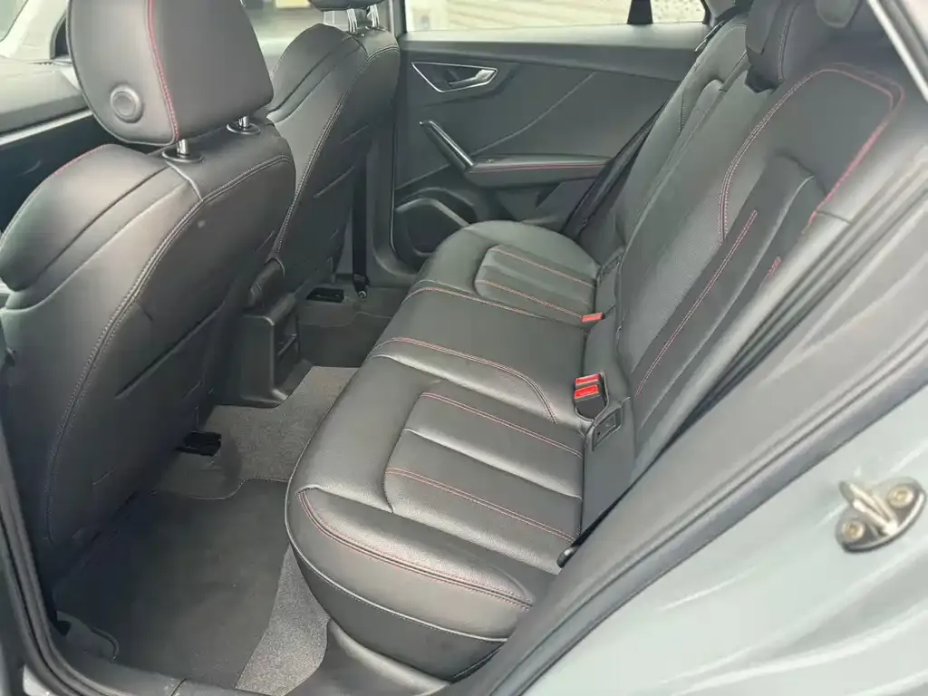 Audi Q2L 2022 из CN, фото 6