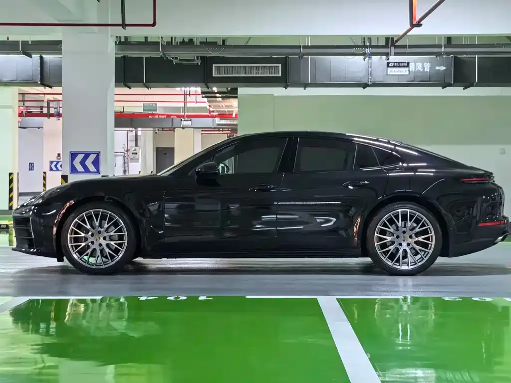 Porsche Panamera 2025 из CN, фото 2