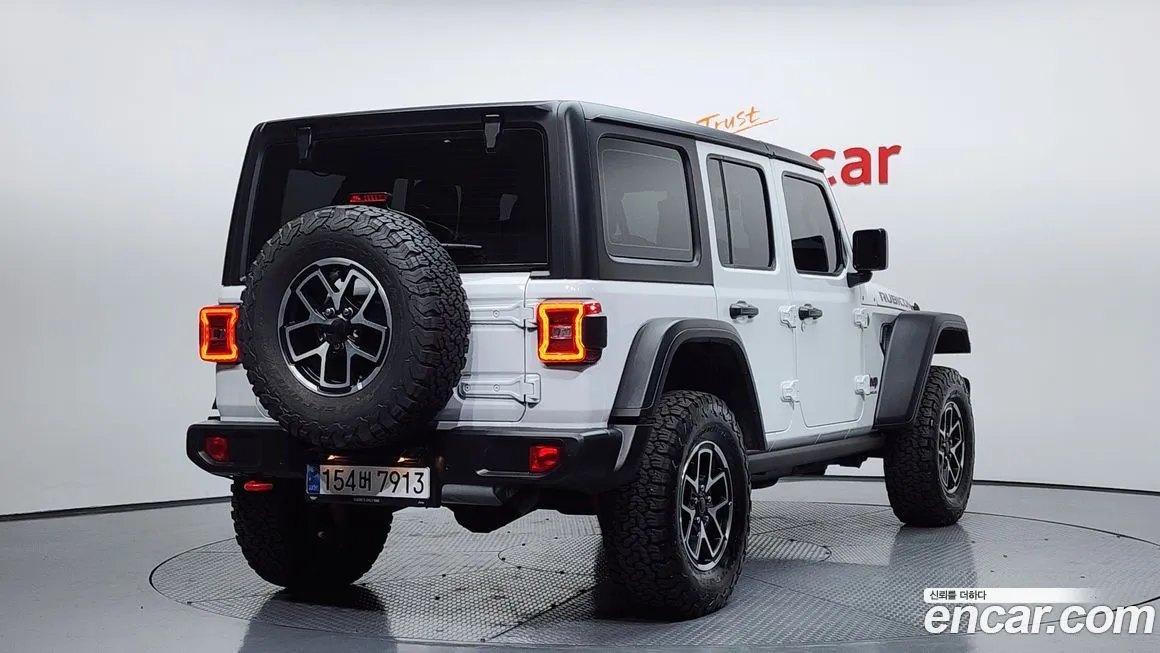 Jeep Wrangler 2024 из KR, фото 2