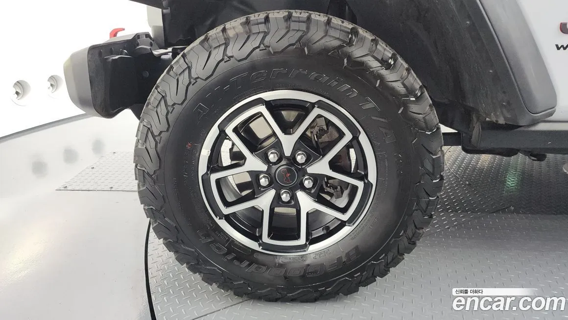 Jeep Wrangler 2024 из KR, фото 5