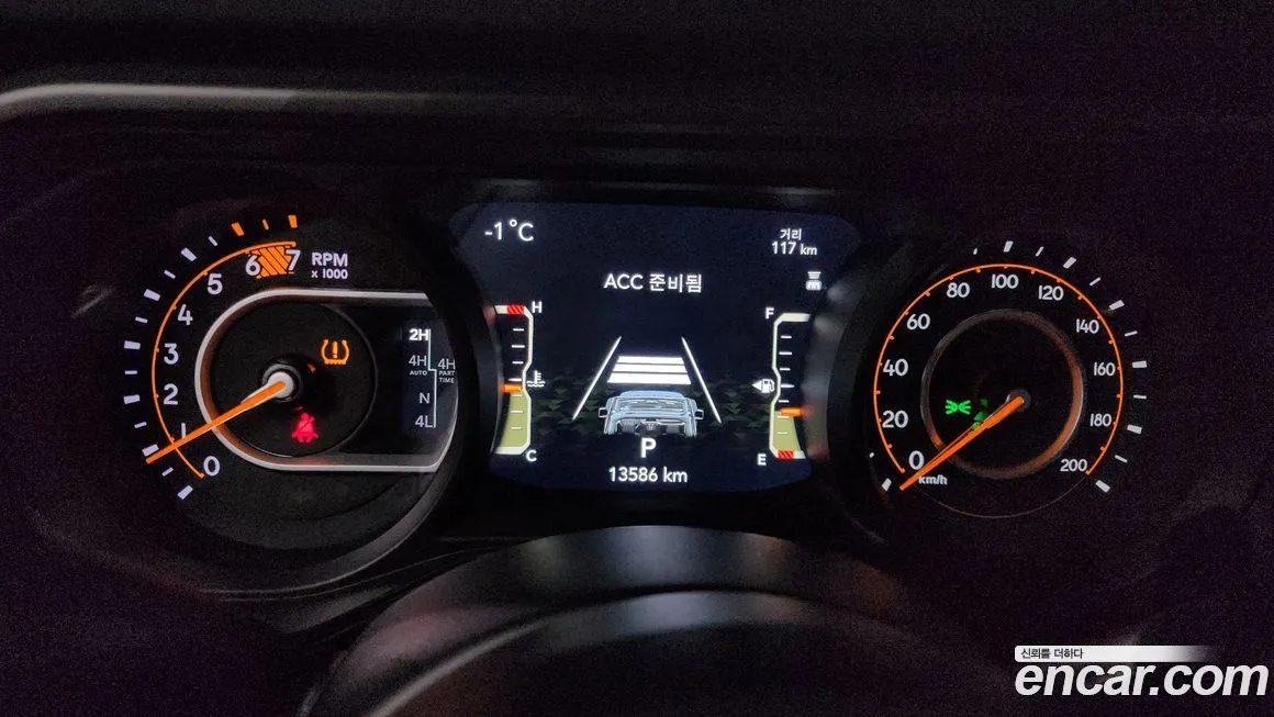 Jeep Wrangler 2024 из KR, фото 8
