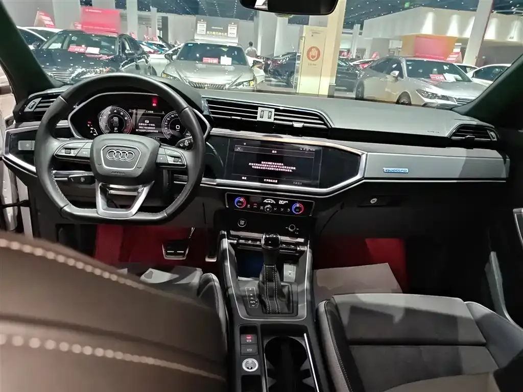Audi Q3 2023 из CN, фото 10