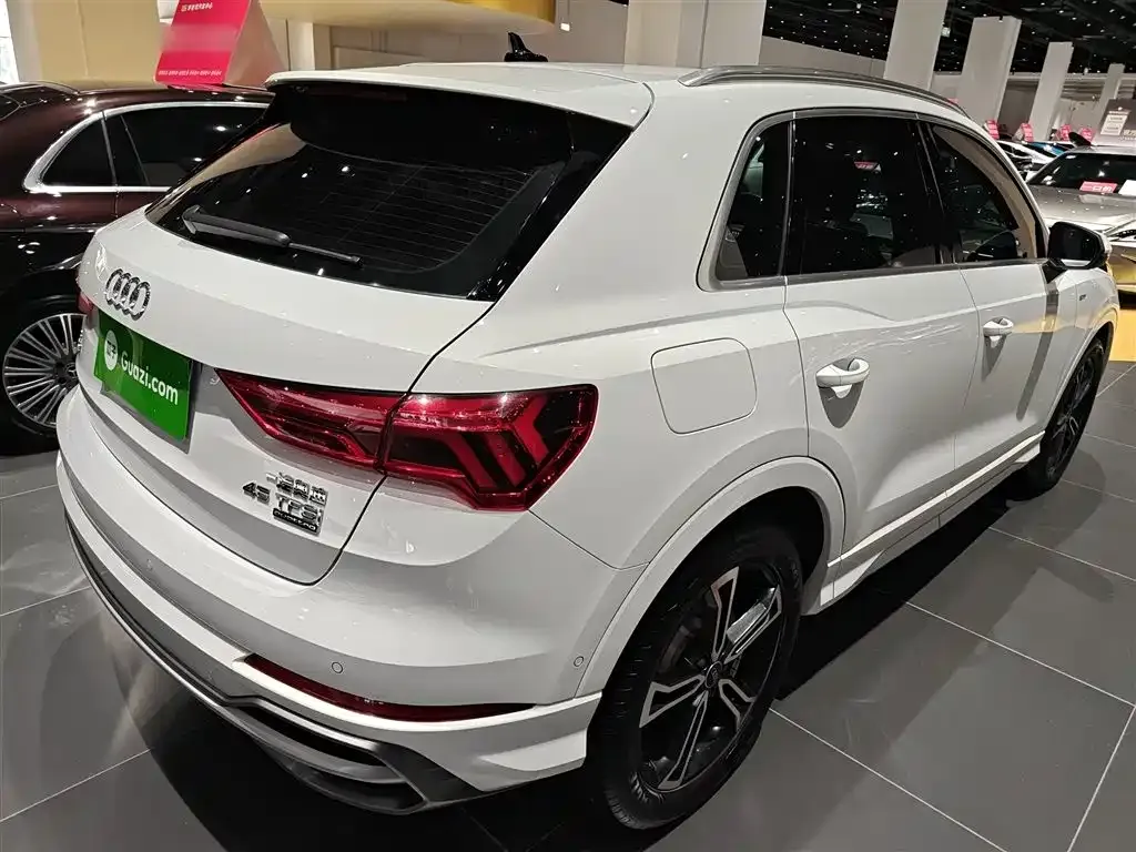 Audi Q3 2023 из CN, фото 7