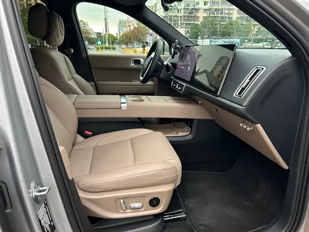 Li Auto L6 2025 из CN, фото 6